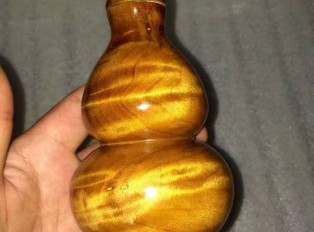 小叶桢楠枯木料葫芦 整体水波通透
