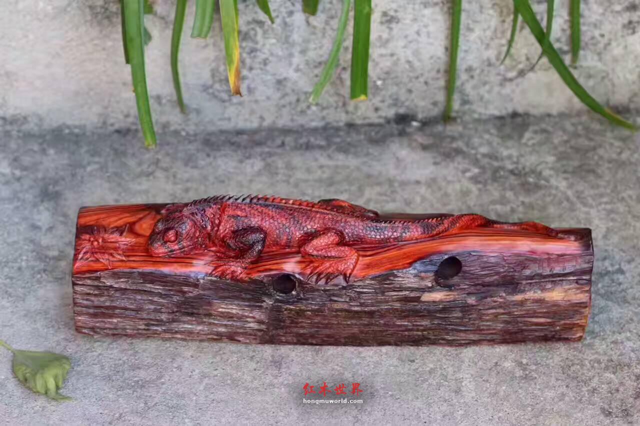 小叶紫檀工艺品《七彩蜥蜴》造型逼真独特适合收藏-1