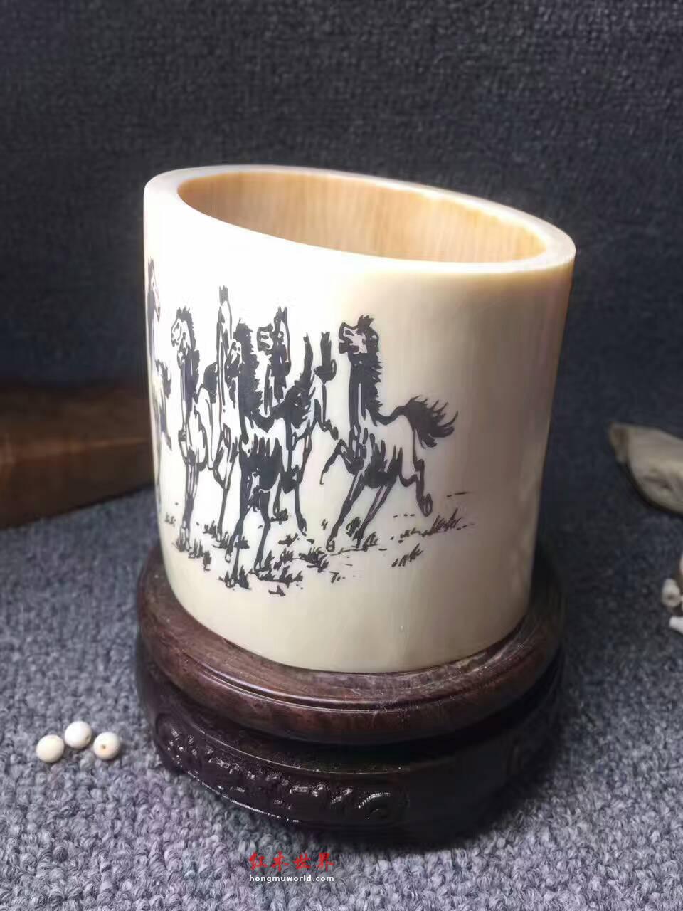 笔筒《八骏马》书房必备实用摆件-1