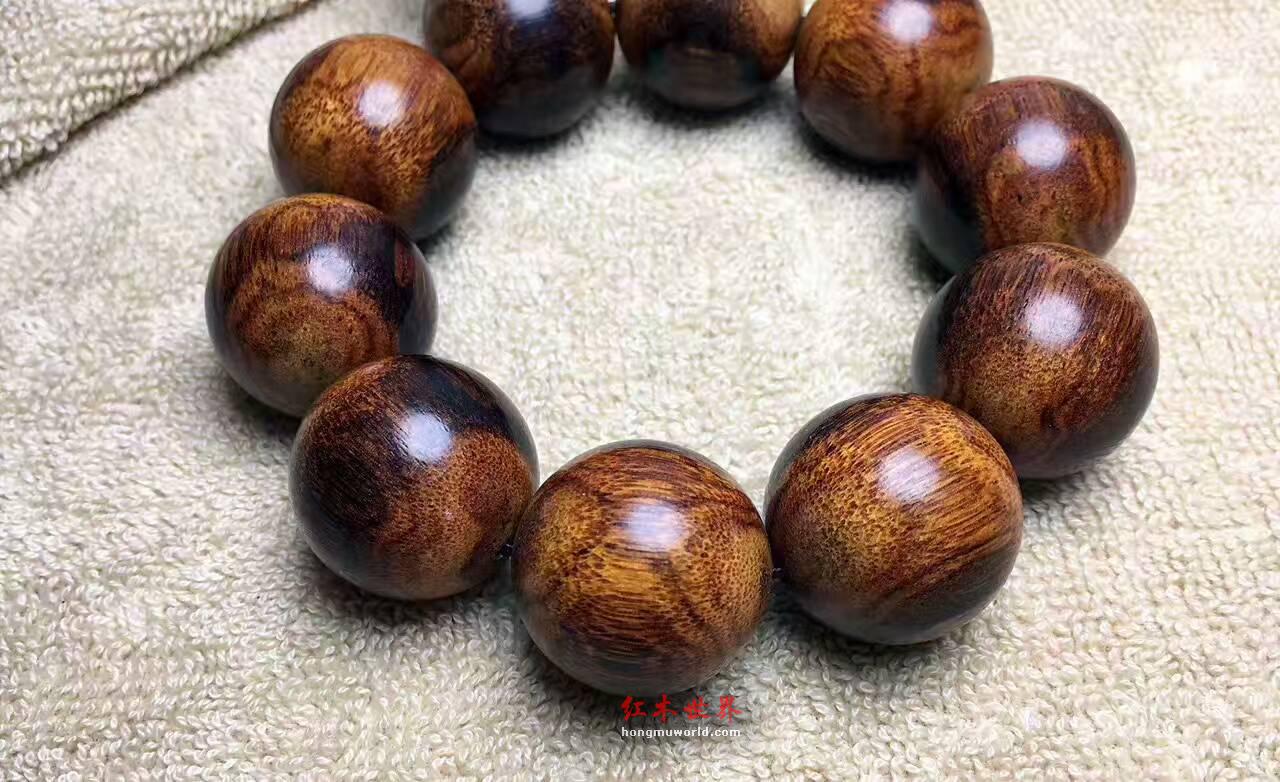 海南黄花梨2.5手串 对眼精工细作无瑕疵-2