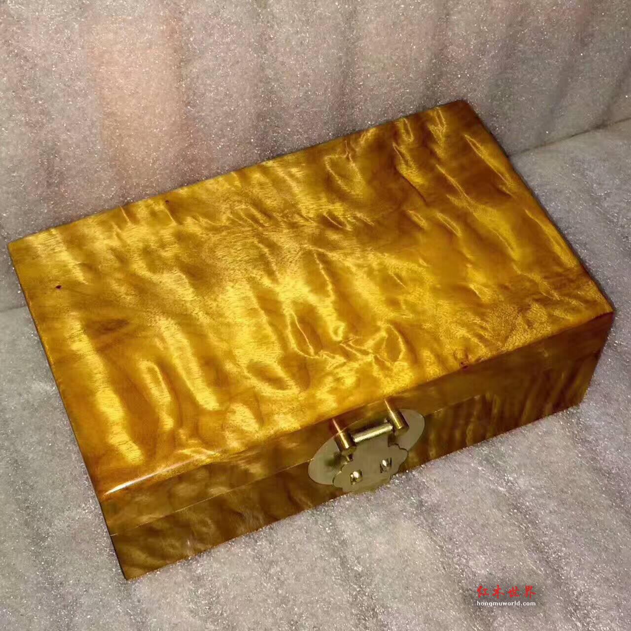 小叶桢楠枯木料珠宝盒一对 彩云闪电水波灵动通透-5