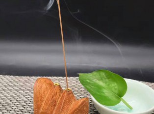 印度老山檀香黑肉老料大象鞍香座 造型特别