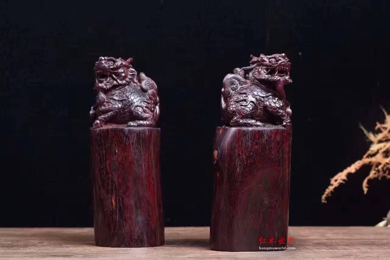 小叶紫檀成对小摆件《麒麟纳福》辟邪招财进宝-6