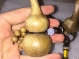 小叶桢楠《福禄》车挂 药香味足可净化车内空气