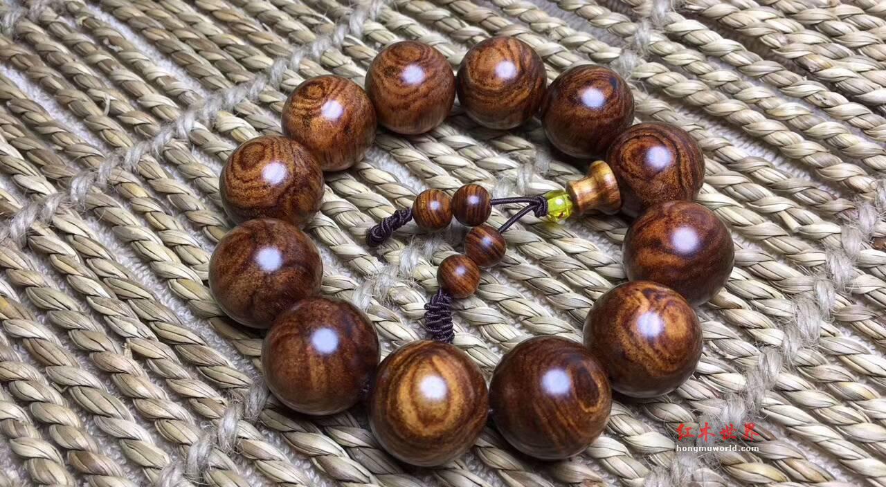 海南黄花梨手串 特微蜘蛛纹虎皮纹纹路奇特飘逸-8
