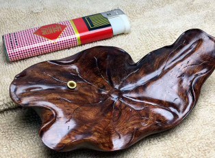 海南黄花梨紫油梨香插 荷花造型千年老料古朴大气