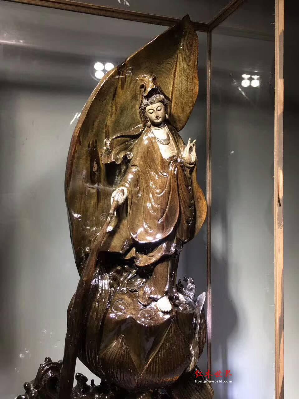 《自在观音》完美雕像 阴沉木材质增添肃穆之境-2