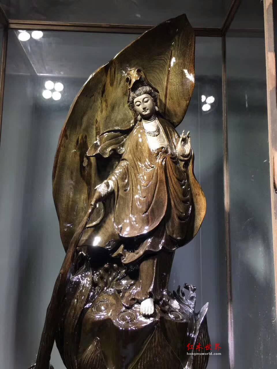 《自在观音》完美雕像 阴沉木材质增添肃穆之境-8