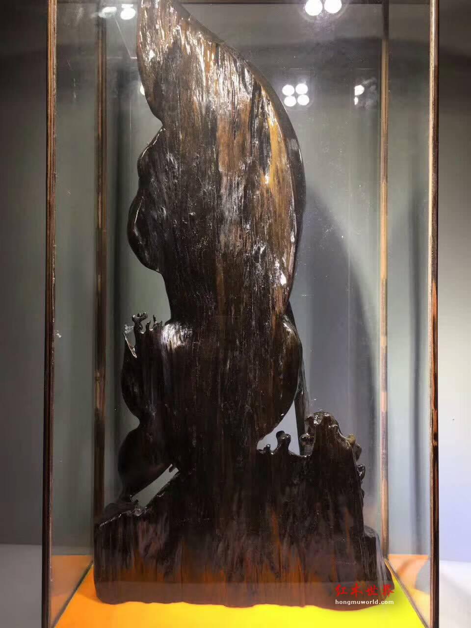 《自在观音》完美雕像 阴沉木材质增添肃穆之境-9