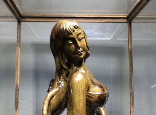 金丝楠阴沉木性感根雕摆件《美女出浴》性价比高的艺术收藏品