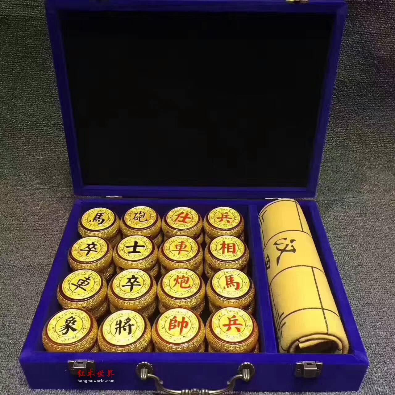 金丝楠木象棋 九龙图案鎏金表面贵气不凡-7