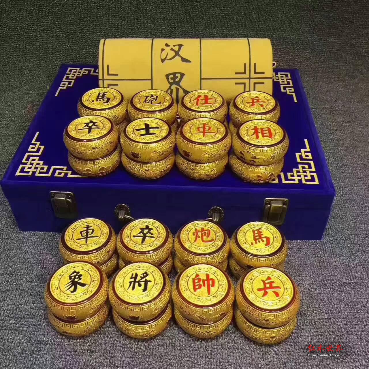 金丝楠木象棋 九龙图案鎏金表面贵气不凡-8