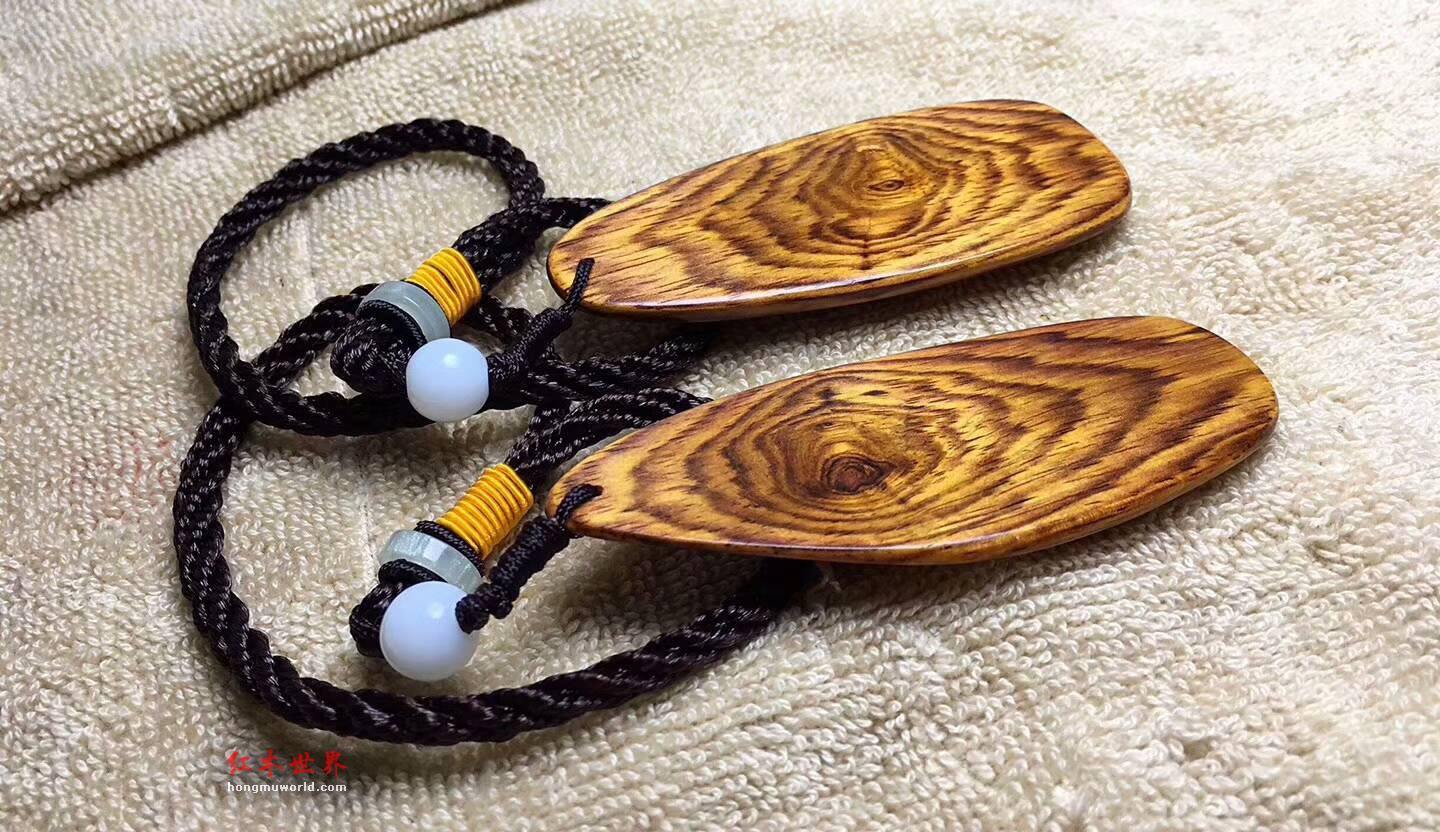 海南黄花梨情侣款挂件吊坠手把件 黄金虎皮纹带鬼眼-2