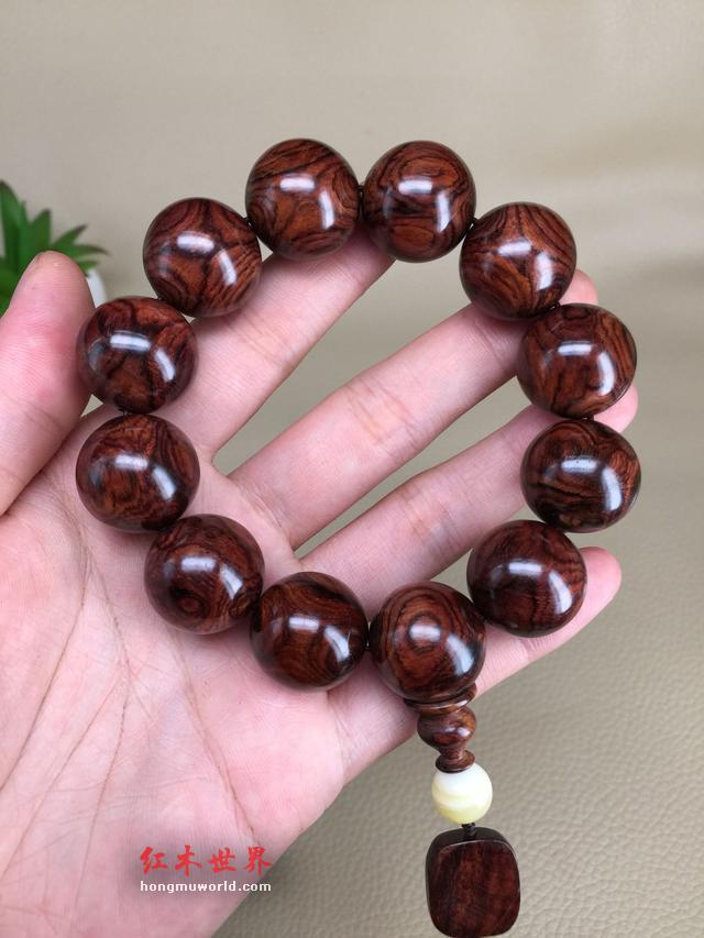 谈谈用香味鉴别海南黄花梨的具体操作方式-5
