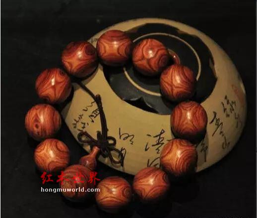 盘玩黄花梨手串，你必须知道以下几点