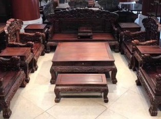 红木家具在保养方面有什么不宜触犯的误区吗？