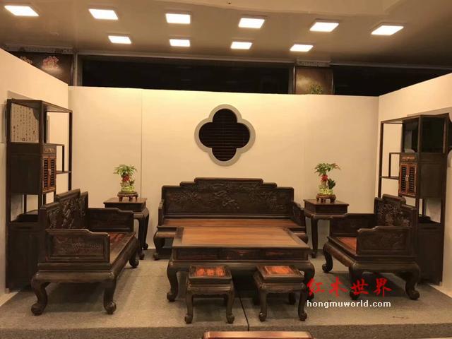 买红木家具谨防七大造假手段-1