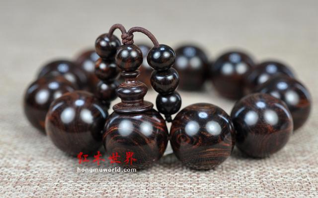黄花梨手串，要这样保养！-2
