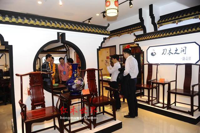 花园红木家具展销会落幕 市场成交额近十亿元