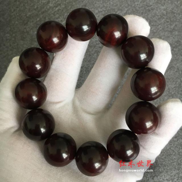 资深玩家告诉你，小叶紫檀应该这么盘！-6