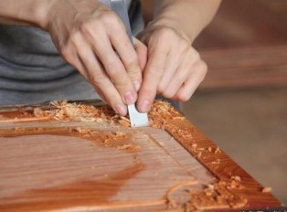 刮磨：红木家具的最后一道“脾气”