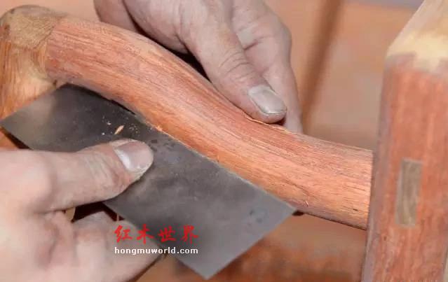 刮磨：红木家具的最后一道“脾气”-2
