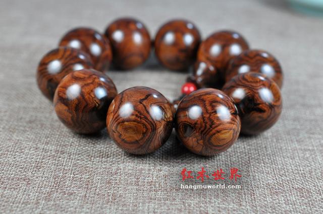 盘海南黄花梨七分靠勤，另外三分靠什么呢？-3
