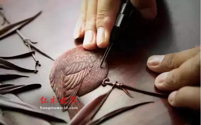 如何看红木家具雕刻工艺的优劣？-4