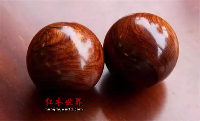 正宗海南黄花梨的七大特征-1