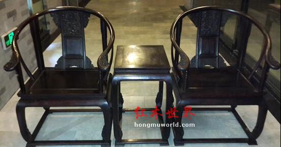 大家熟知小叶紫檀价格昂贵，保养护理是否也特别复杂？-1