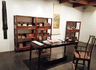 红木家具对比现代家具，价值对比，细算下这笔账