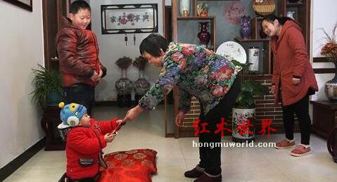 春节亲戚拜年时，家里放一套红木家具会怎样？-2
