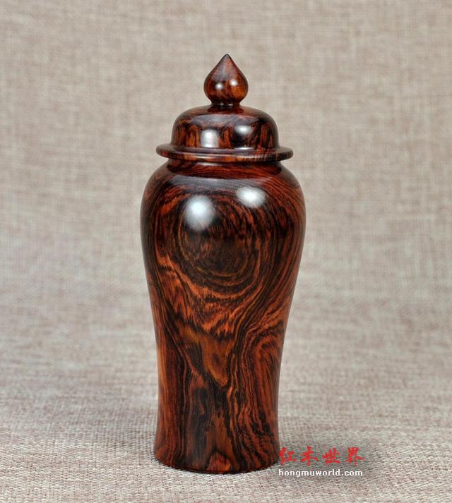海南黄花梨家具的保养-2