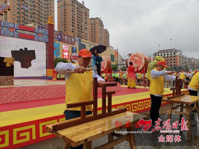 2019中国·花园红木家具展销会拉开帷幕-4
