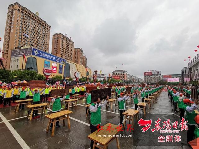 2019中国·花园红木家具展销会拉开帷幕-7