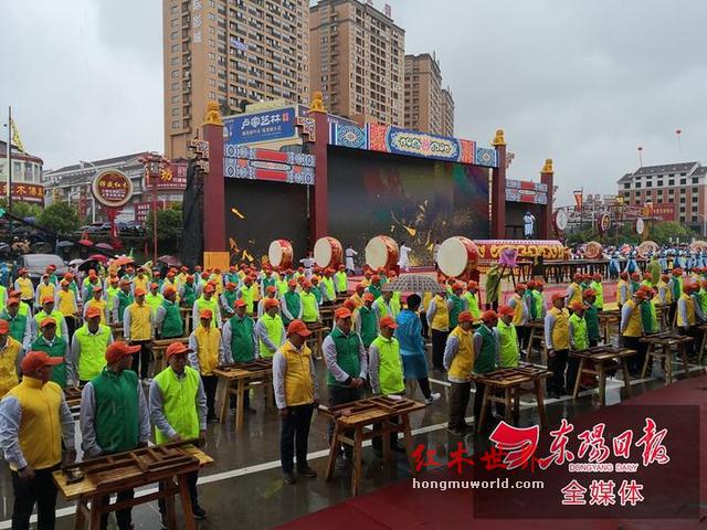 2019中国·花园红木家具展销会拉开帷幕-11