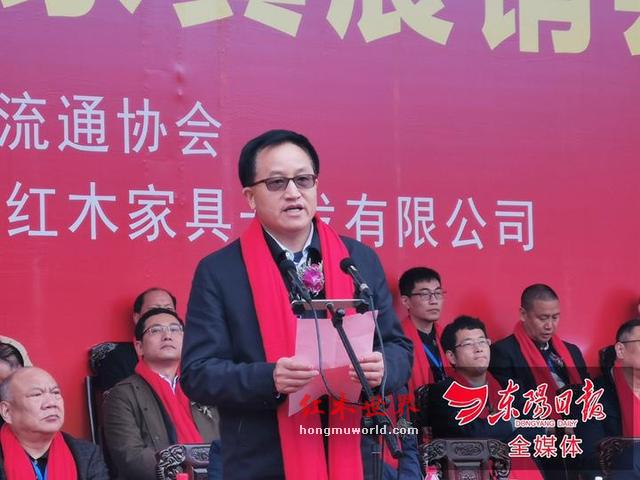 2019中国·花园红木家具展销会拉开帷幕-16