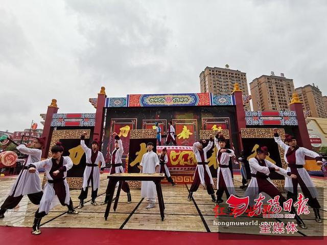 2019中国·花园红木家具展销会拉开帷幕-14