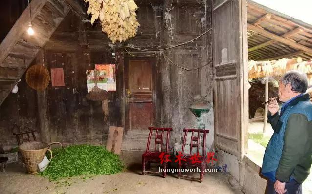 中国最“土豪”的贫困户，房子都是金丝楠木建造的！-5
