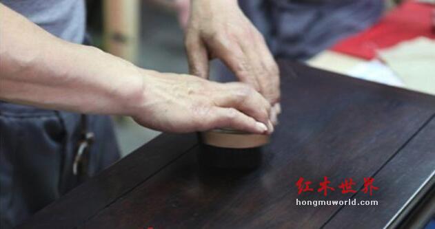 红木家具如何保养？红木家具打蜡讲解-4